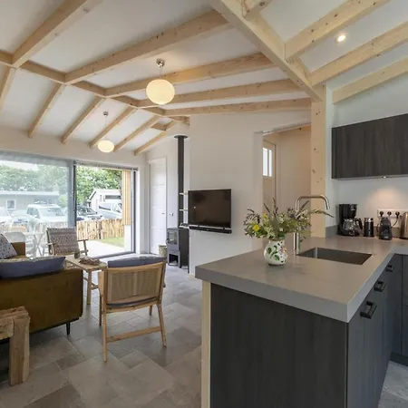 Attractive With Terrace Holiday home
