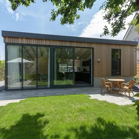 Feriehus Attractive With Terrace *