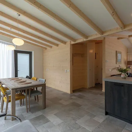 بيت للعطل Attractive With Terrace *